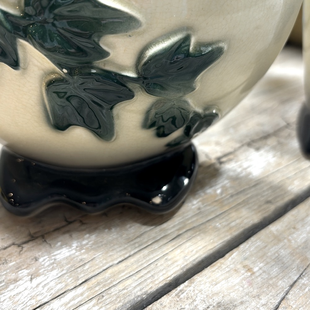 2 Vintage Royal Copely Planters | Vases. Pottery | Green | Ivory | Ivy | GUC - Picture 4 of 12